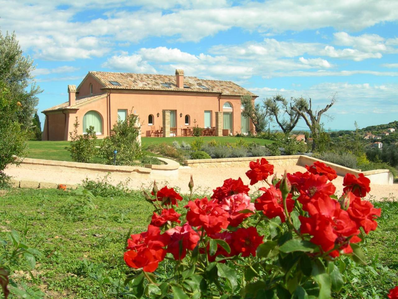 Nontiscordardime B&B Villa Agriturismo Civitanova Marche Luaran gambar